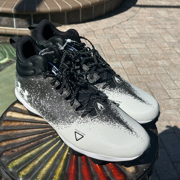 Under Armour Spotlight Franchise 2.0 RM Football Cleats – Men’s Size 16 – New - Picture 8 of 15